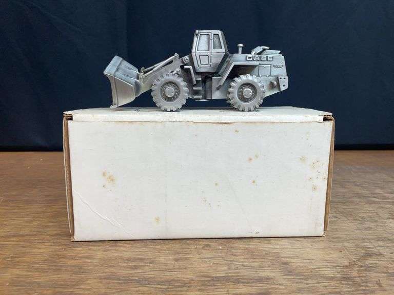 1/43 Case W30 Wheel Loader Pewter NIB SC image