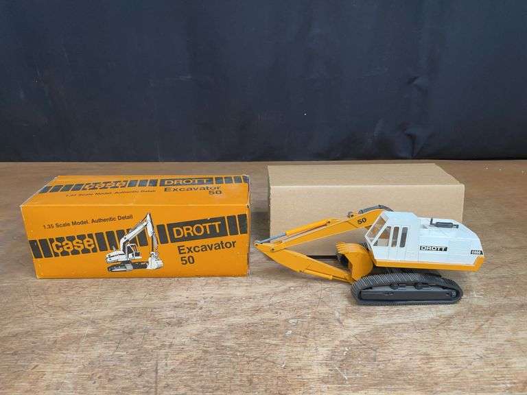 1/35 Case Drott 50 Excavator NIB Conrad image