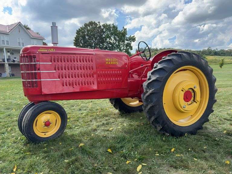 Massey Harris Super 101 image