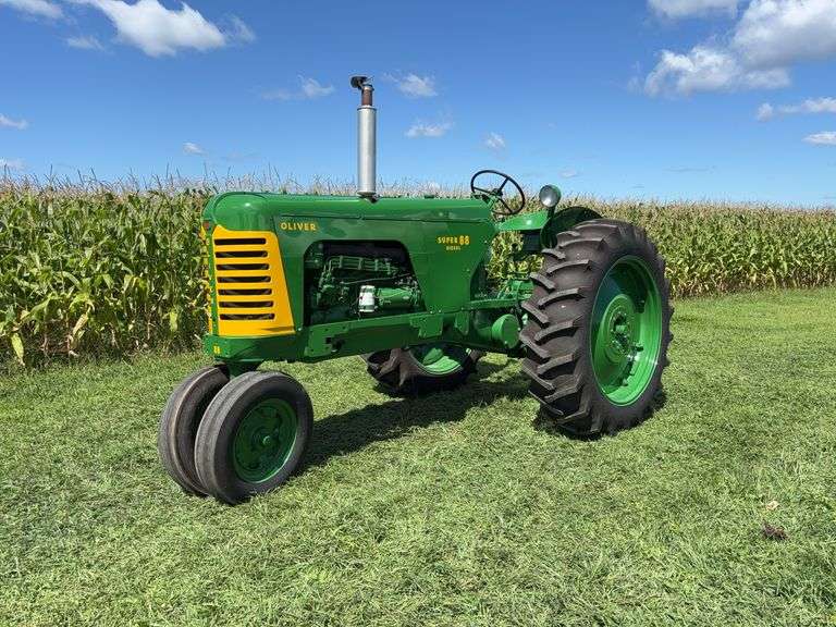 Oliver Super 88 Diesel Row Crop image