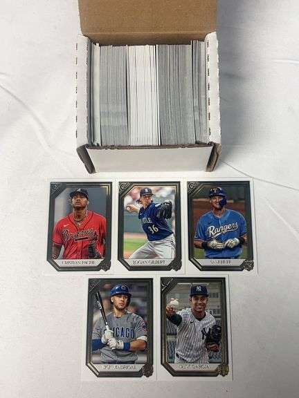 200ct. Box Modern Baseball Rookies & Stars image