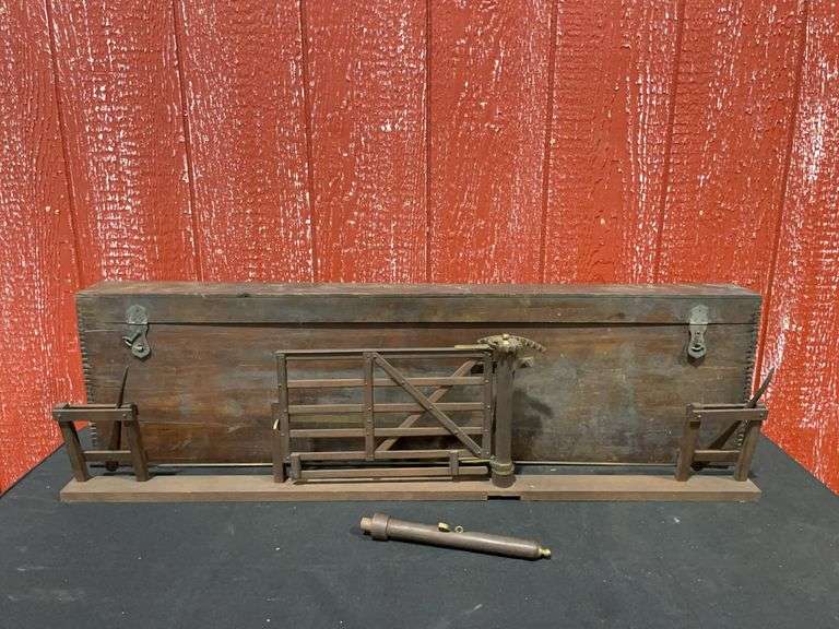 Salesman Sample Gate with Wood Case image
