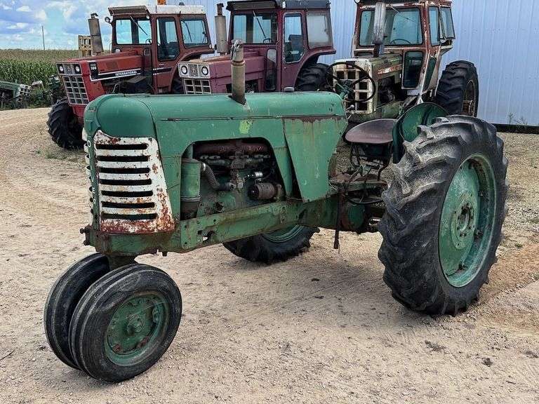 Oliver Super 88 Gas Row Crop image