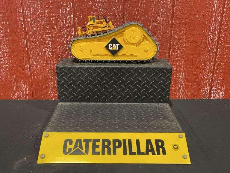 Caterpillar Countertop Display image
