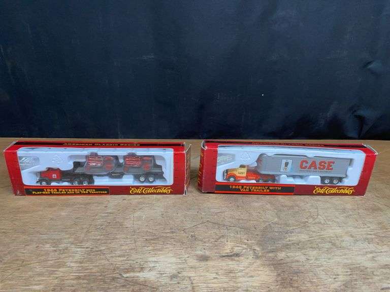 (2) 1/87 IH + Case Semis NIB Ertl image
