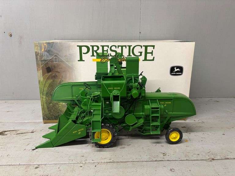 1/16 John Deere 45 Combine Ertl image