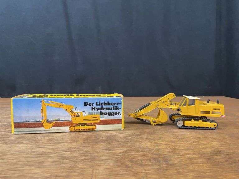 1/50 Liebherr R961 Excavator NIB Conrad image