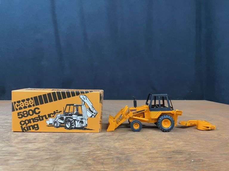 1/35 Case 580C Backhoe NIB Gescha image