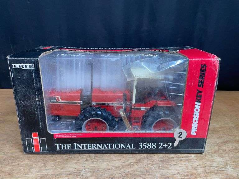 1/16 IH 3588 Precision Key NIB Ertl image