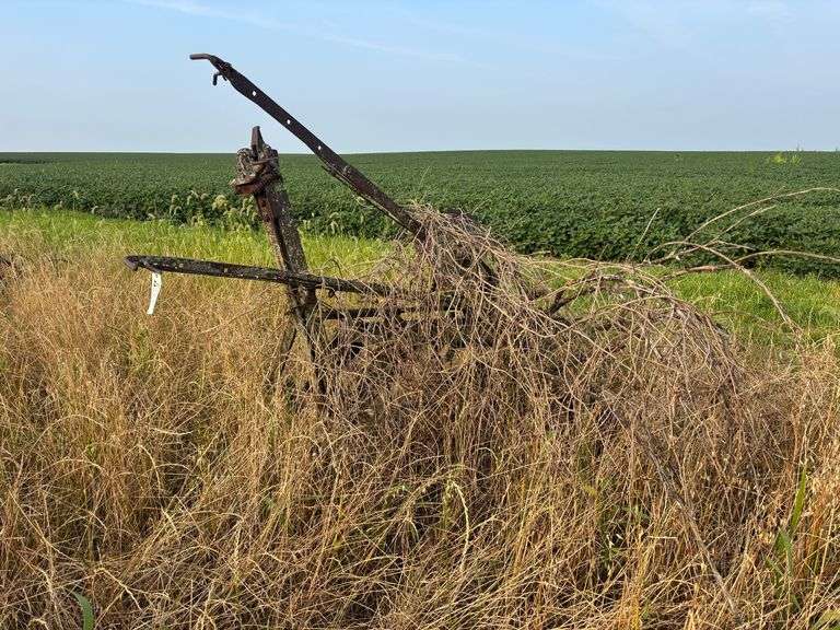 1 Bottom 14” Plow image
