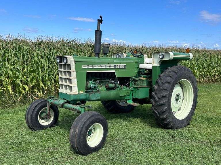 Oliver 1655 Diesel Row Crop image