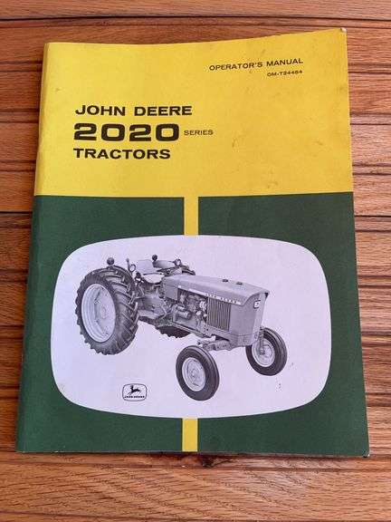 John Deere 2020 Tractor Operator's Manual image