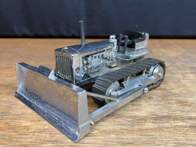 1/24 Caterpillar D6 Crawler Chrome Eska image