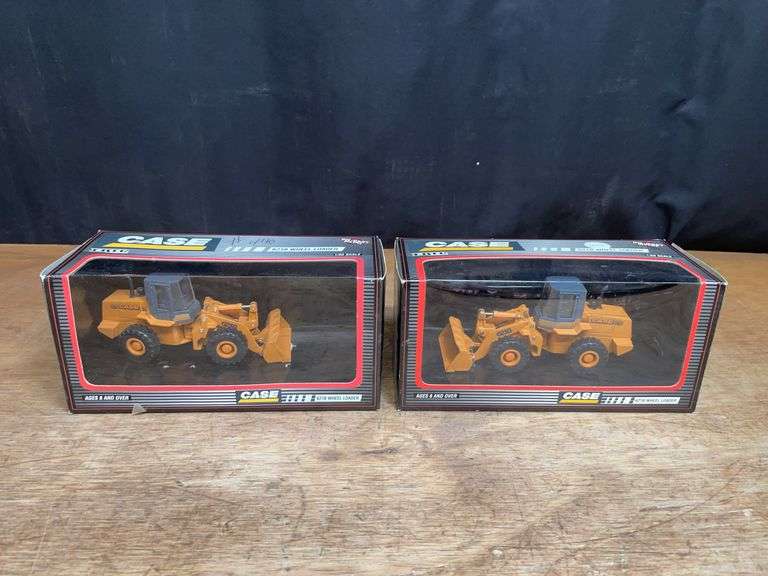 (2) 1/50 Case 621B Wheel Loader NIB Ertl image
