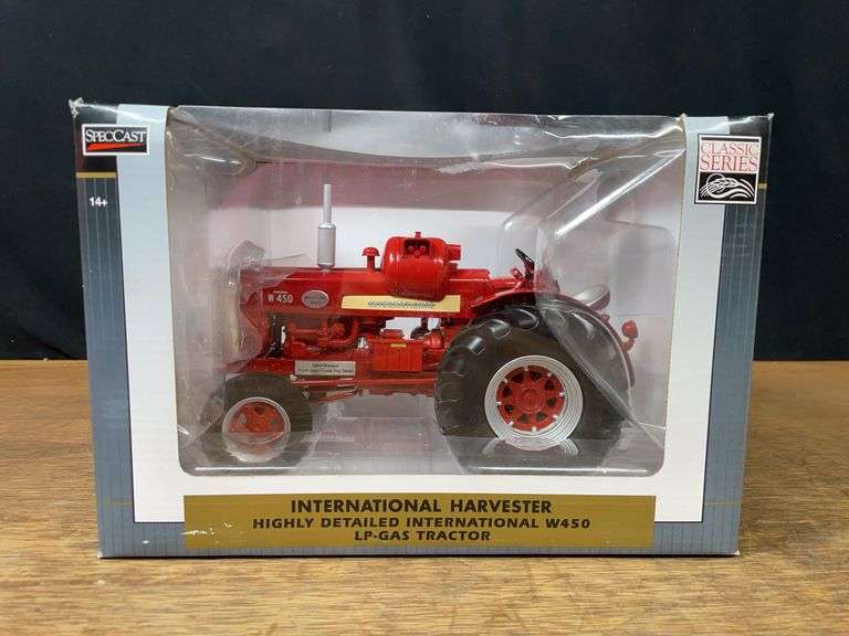 1/16 IH W450 LP 2013 North Iowa NIB SC image
