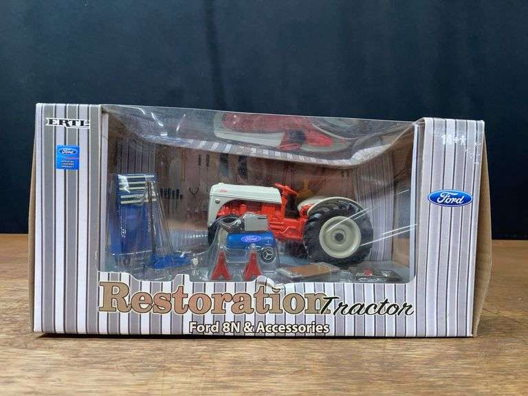 1/16 Ford 8N Restoration NIB Ertl image