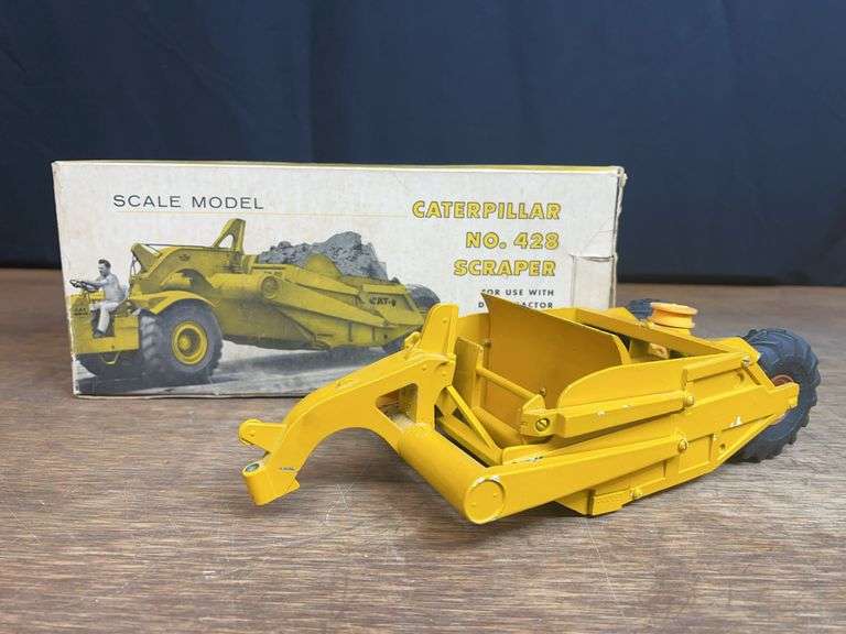 1/24 Caterpillar No. 428 Scraper NIB Eska image