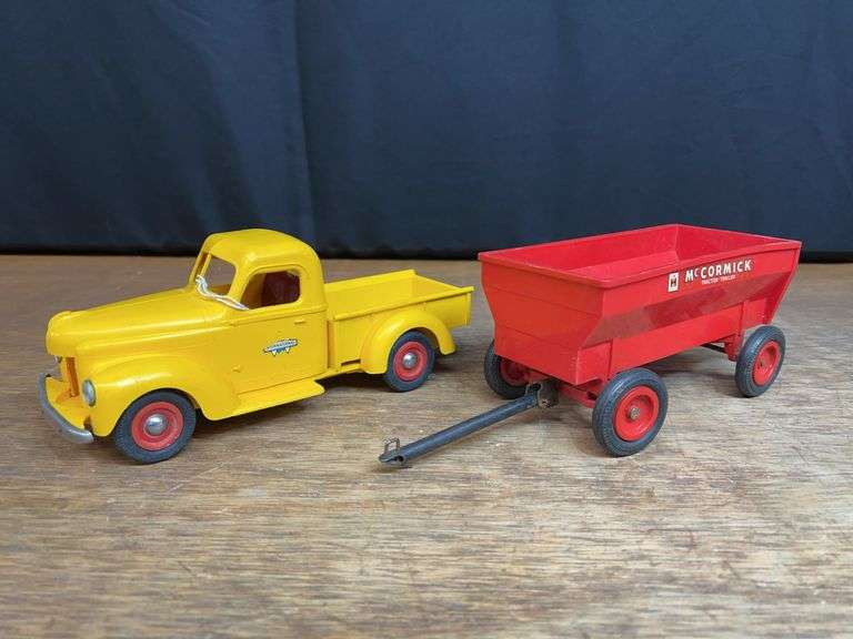 (2) IH Pickup + Wagon Product Miniature image