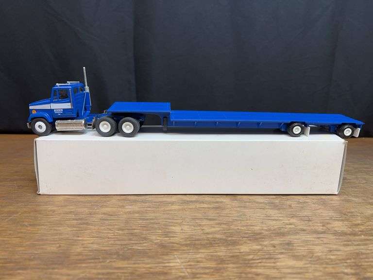 1/50 Keen Frieghtliner Semi NIB Conrad image