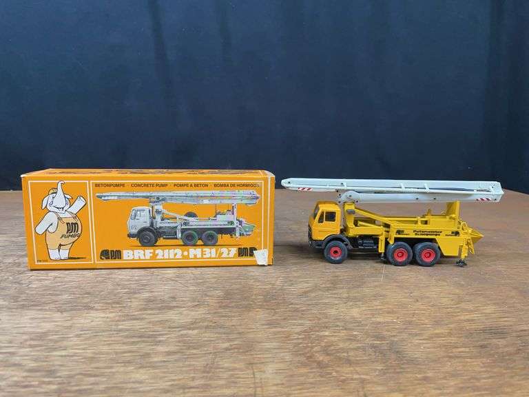 1/50 Putzmeister Concrete Pump NIB Conrad image