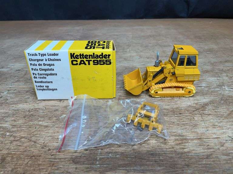 1/50 Caterpillar 955 Crawler Loader NIB NZG image