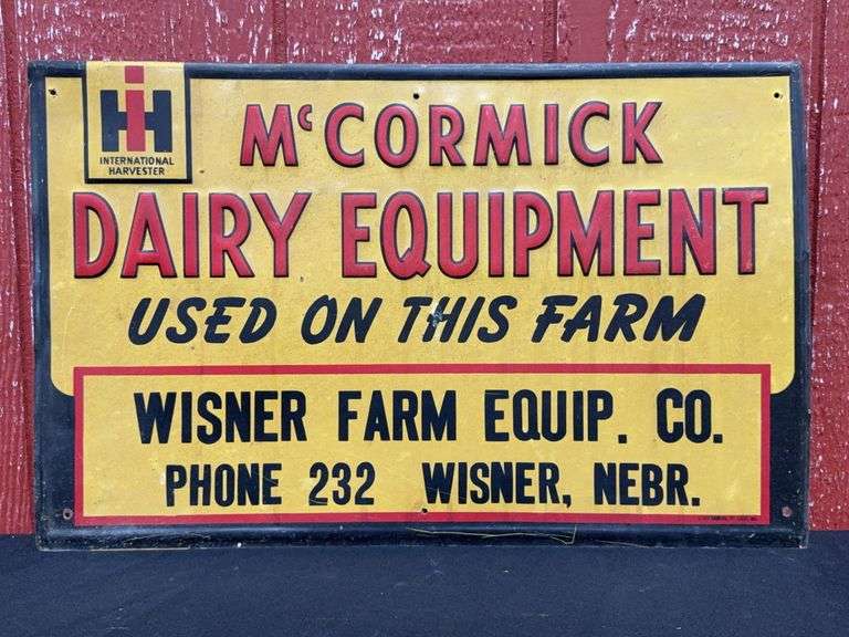 IH McCormick Dairy Equipment SST Sign image