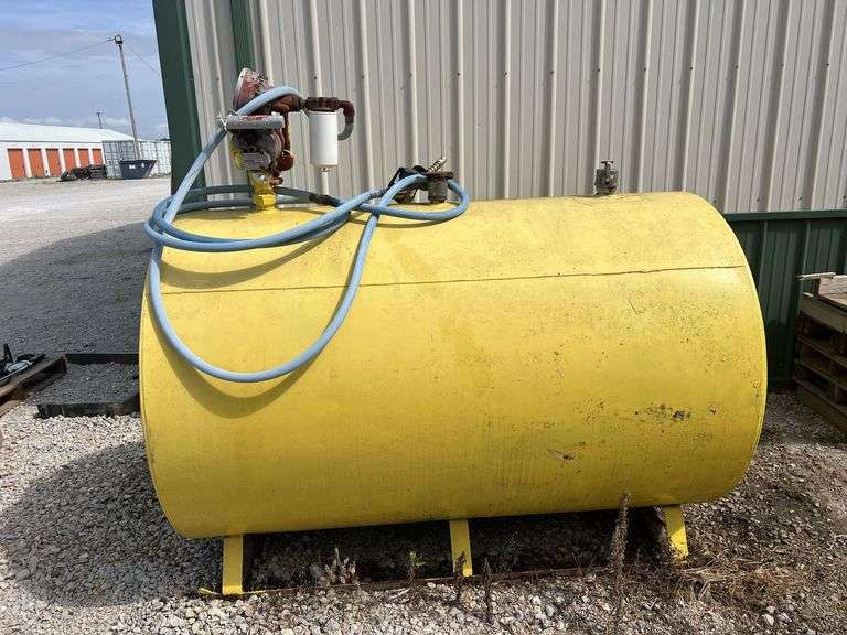 500 Gallon Fuel Tank image
