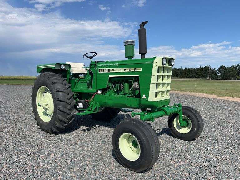 1974 Oliver 1855 Diesel Row Crop image