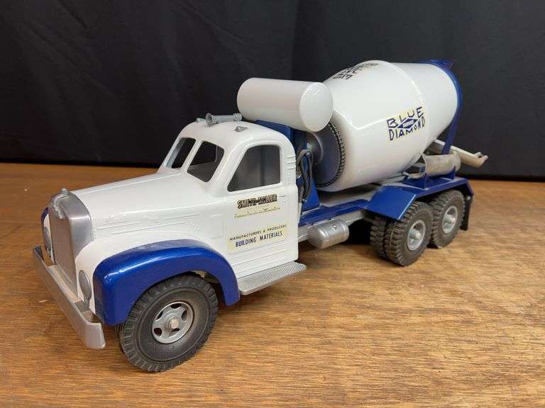 1/16 Mack Blue Diamond Cement Mixer Truck Smith Miller image