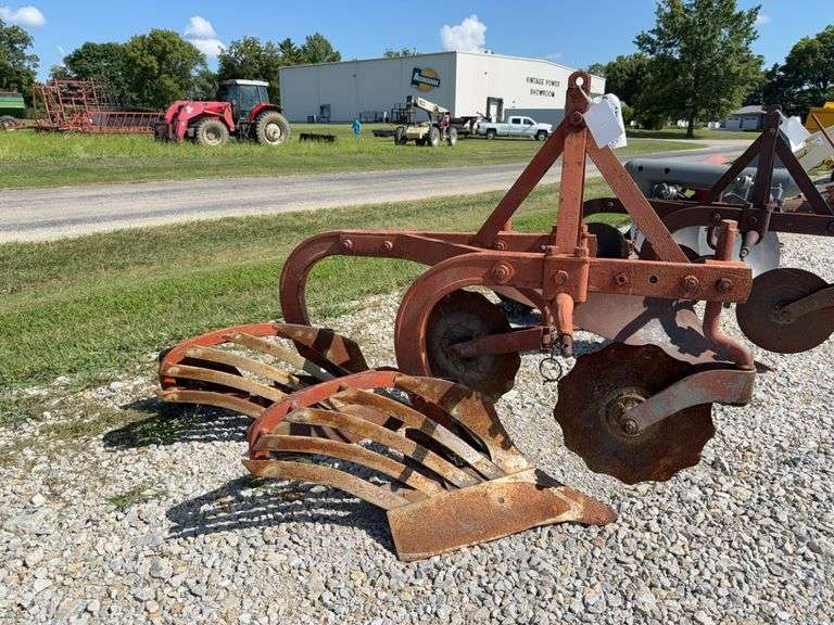2 Bottom Plow image
