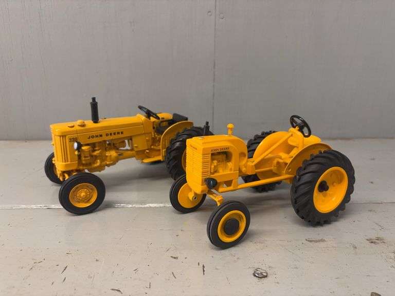 1/16 John Deere Model 330 Industrial + Model LI Ertl image