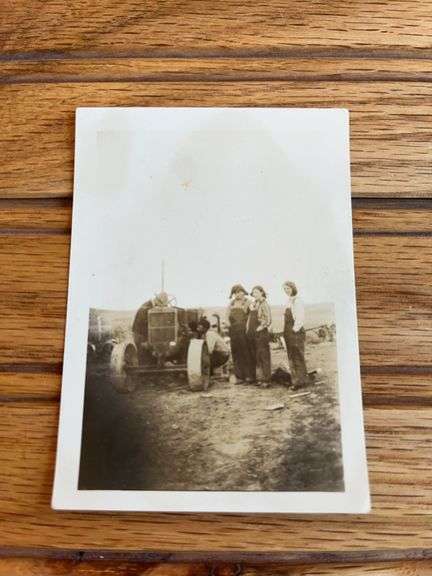 Wallace Tractor Photo image