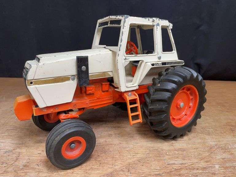 1/16 Case 2590 Ertl image