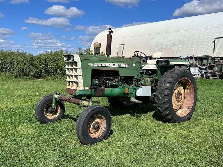 Oliver 1555 Diesel Row Crop image