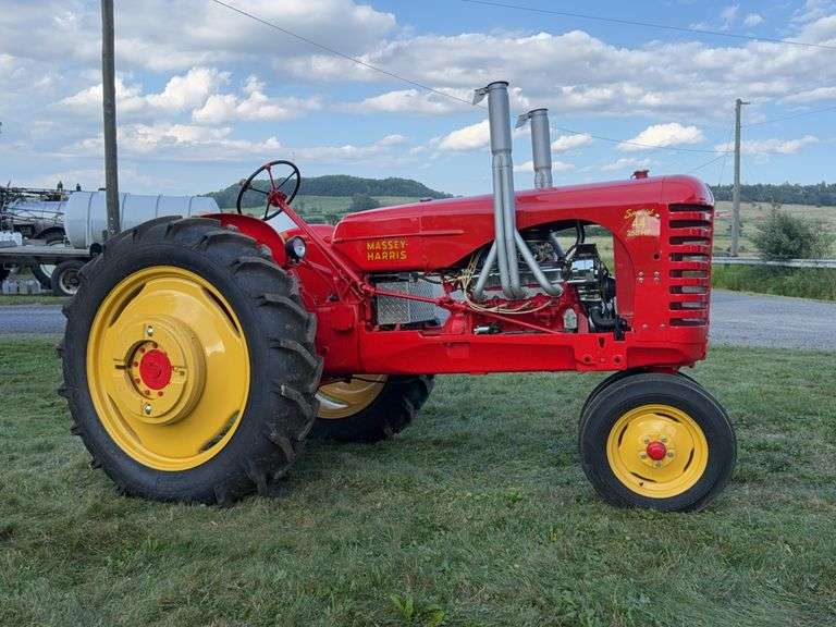 Massey Harris 44 Special 350 image