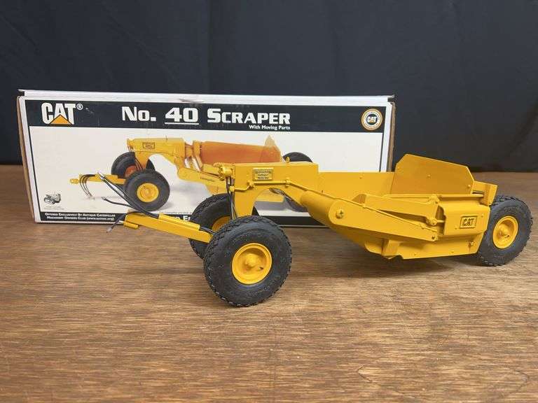 1/16 Caterpillar No. 40 Scraper NIB Riecke image