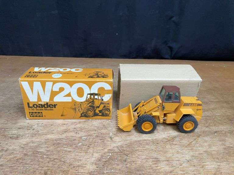 1/35 Case W20C Wheel Loader NIB NZG image