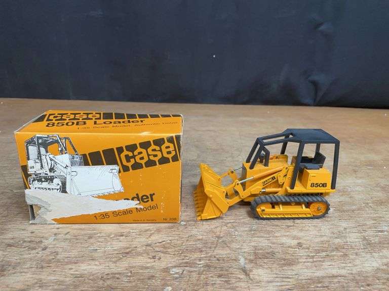 1/35 Case 850B Crawler Loader NIB NZG image