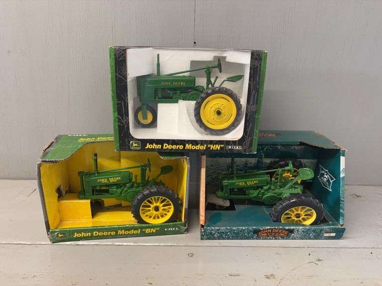 (2) 1/16 John Deere Unstyled BN + (1) 1/16 John Deere Model HN Ertl image