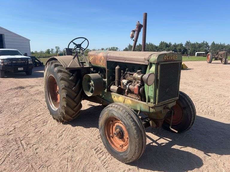 1949 Oliver 99 Gas Standard image
