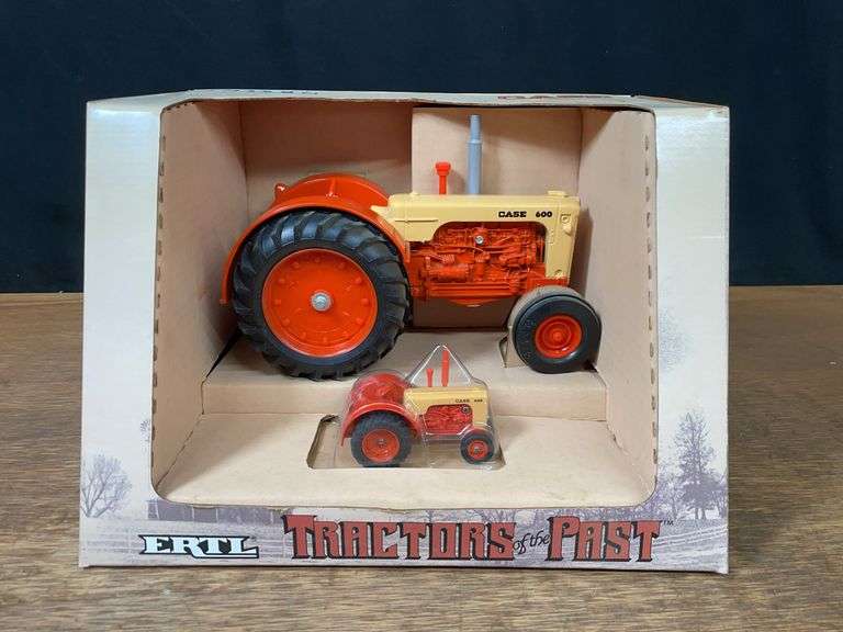 1/16 Case 600 Set NIB Ertl image