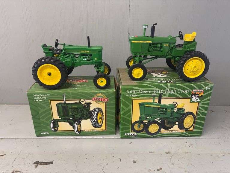 1/16 John Deere Model 70 Gas High Crop + Model 4010 Gas High Crop NFTM Ertl image
