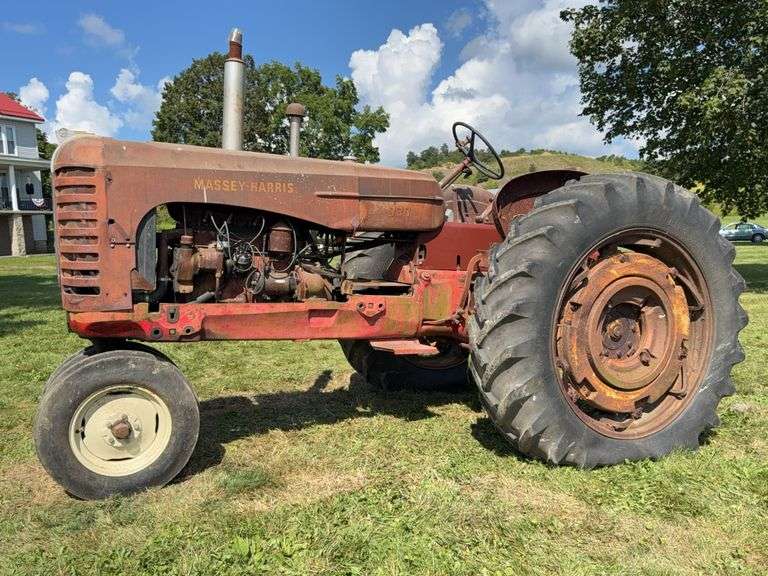Massey Harris 333 image