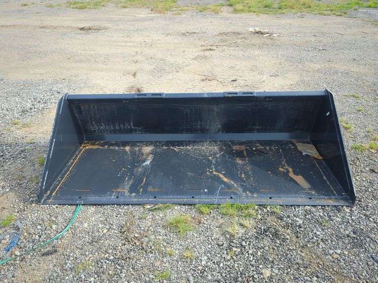 84" Wolverine Track Duty Bucket TDB-11-84W - Skid Steer image