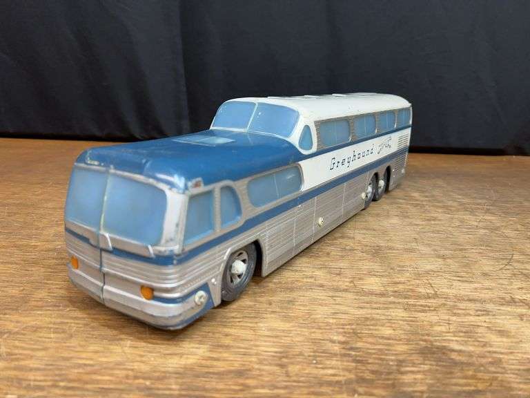 Greyhound Bus image