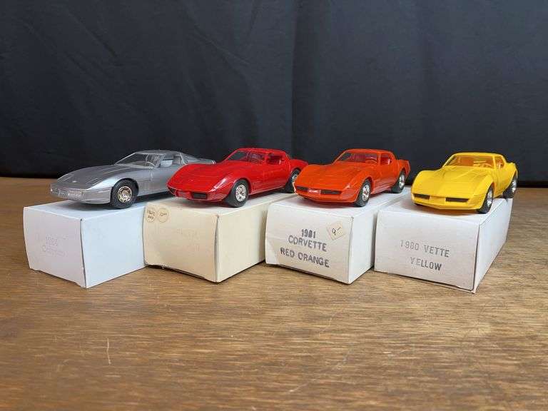 (4) Corvette Cars NIB image