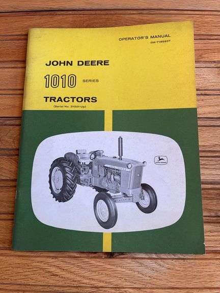 John Deere 1010 Tractor Operator's Manual image