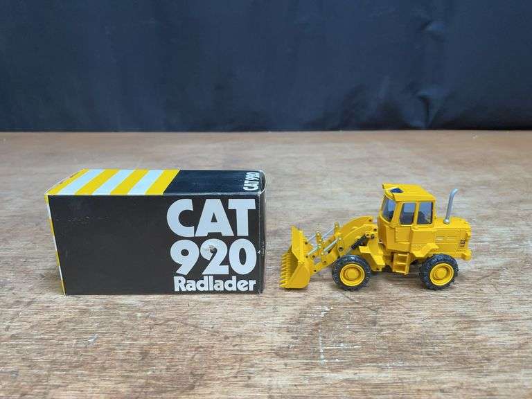 1/50 Caterpillar 920 Wheel Loader NIB Gescha image