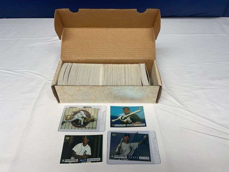 1994 Upper Deck Baseball Set (Jeter ROOKIE) image