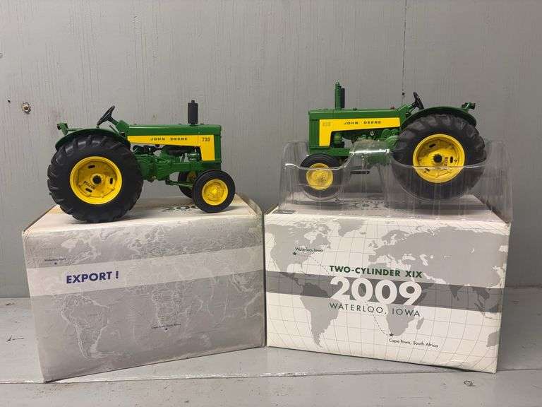 1/16 John Deere Model 730 Gas Standard + Model 630 Gas Standard Two Cylinder Expo Ertl image